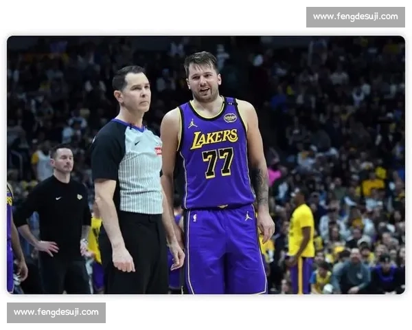 央视回放NBA掘金对湖人巅峰对决全场精彩瞬间与战术解析 央视回放NBA掘金对湖人巅峰对决全场精彩瞬间与战术解析
