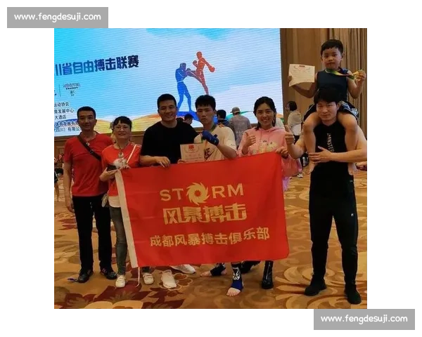 徐琰对决蓝桑坤巅峰之战再现泰拳与踢拳传奇碰撞